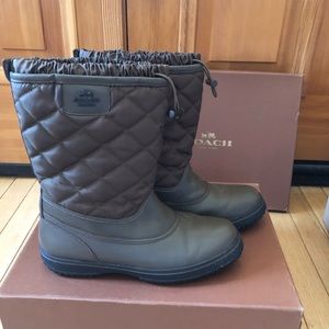 Coach - Snow boots. Size 9
